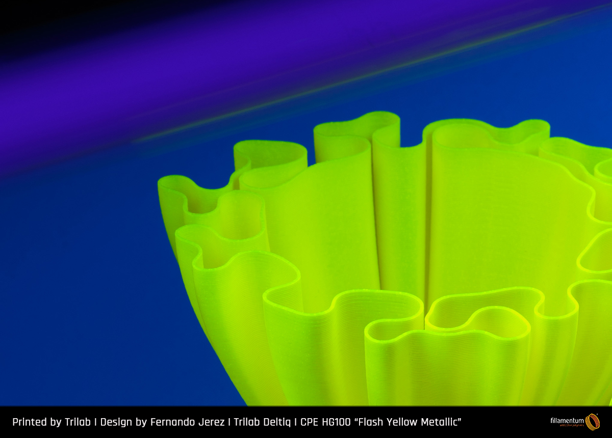CPE_HG100_Flash_Yellow_Metallic_Trilab_Vases_Glow CPE_HG100_Flash_Yellow_Metallic_Trilab_Vases_Glow